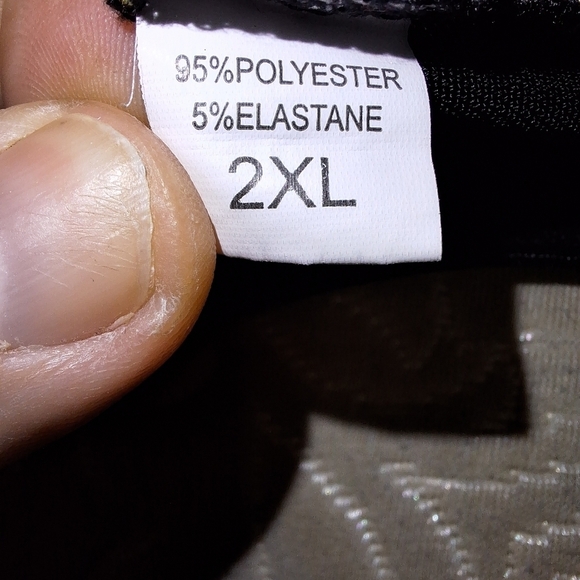 An unbranded lacy bralette in a size 2XL. Pre-loved and in great condition. - Picture 4 of 4